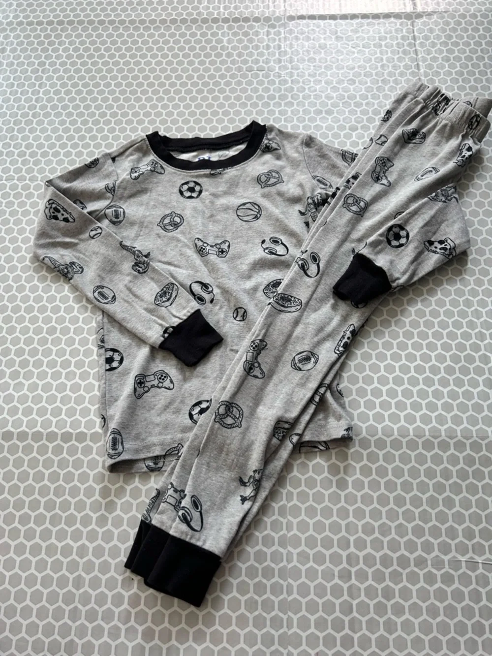 Place Grey Pajama Set with Black Accents and Game Print. Size 6